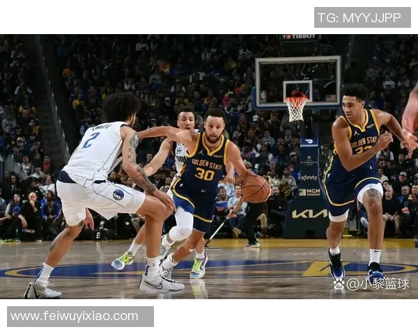 勇士与太阳激战正酣NBA直播精彩瞬间不容错过 勇士与太阳激战正酣NBA直播精彩瞬间不容错过