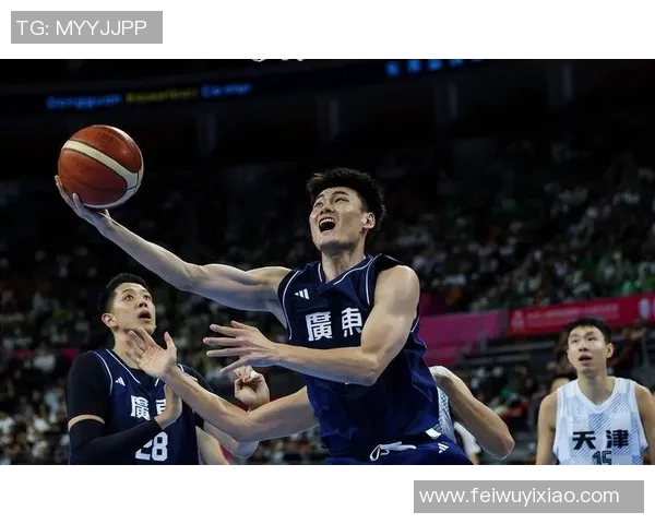 常规赛精彩对决广东队与辽宁队的巅峰对抗赛即将上演 常规赛精彩对决广东队与辽宁队的巅峰对抗赛即将上演